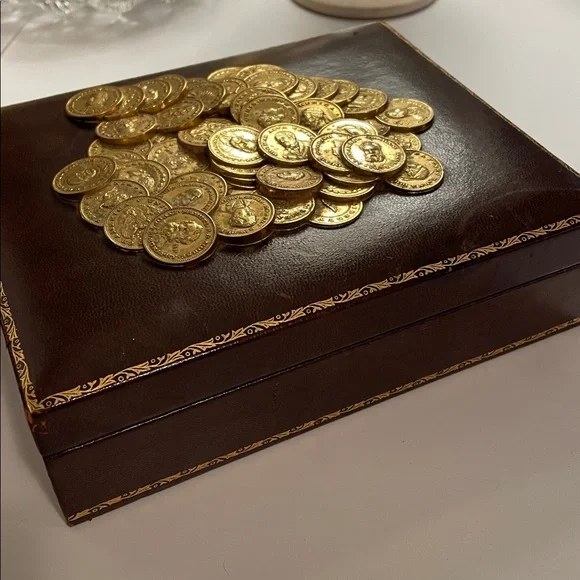 VTG Leather/Wood Gold Coin Covered 1950's Jewelry Box/Holy Rosary RC Church